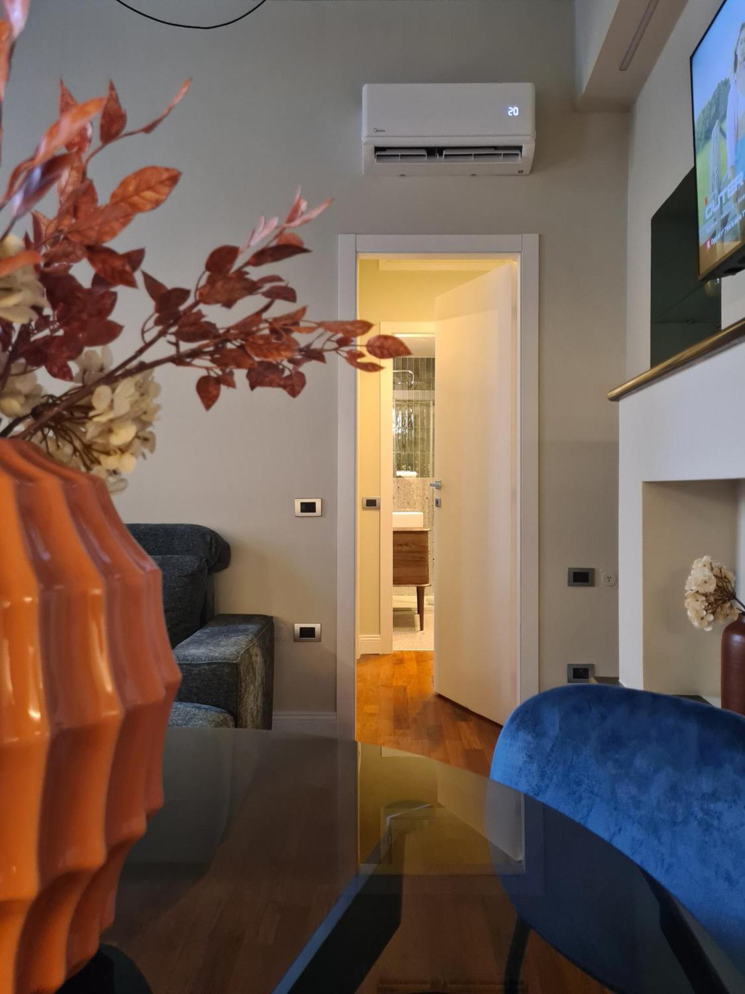 Serendipity Apartments - Missori Милан Экстерьер фото